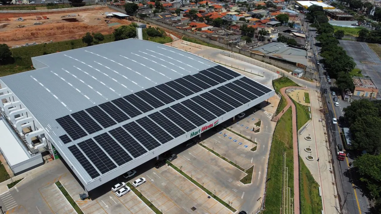 Instalação fotovoltaica do acervo da Mixsol